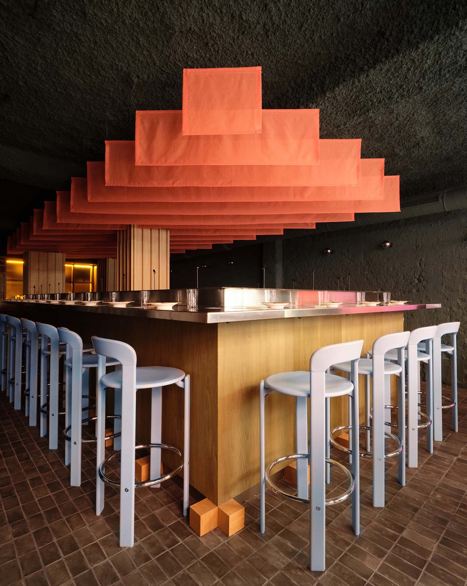 餐厅设计,餐酒吧设计,休闲餐厅设计,Plutarco,酒吧设计,酒吧设计案例,酒馆设计,西班牙,马德里,休闲酒吧餐厅