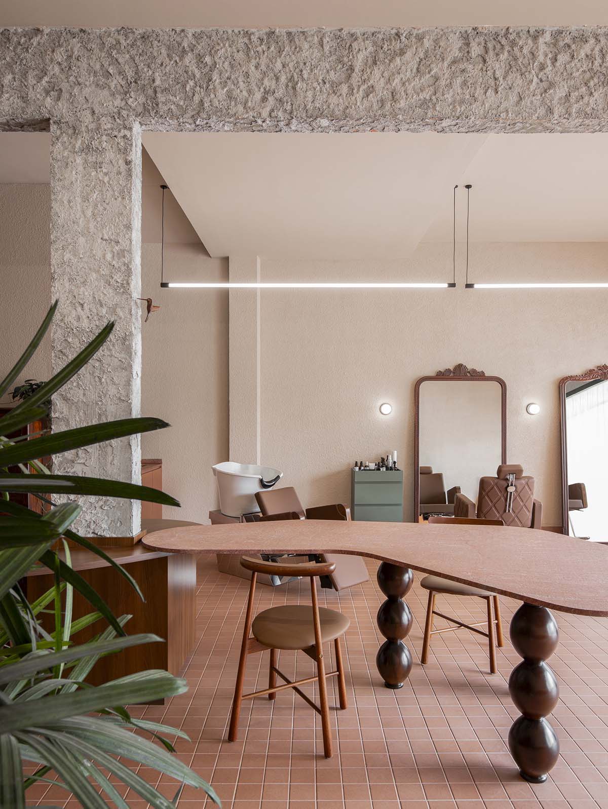 理发店设计,理发店设计案例,创意理发店,Sarturi Gumz Arquitetos,理发店设计方案,美发沙龙空间,Marcia Leal Hair Studio,巴西