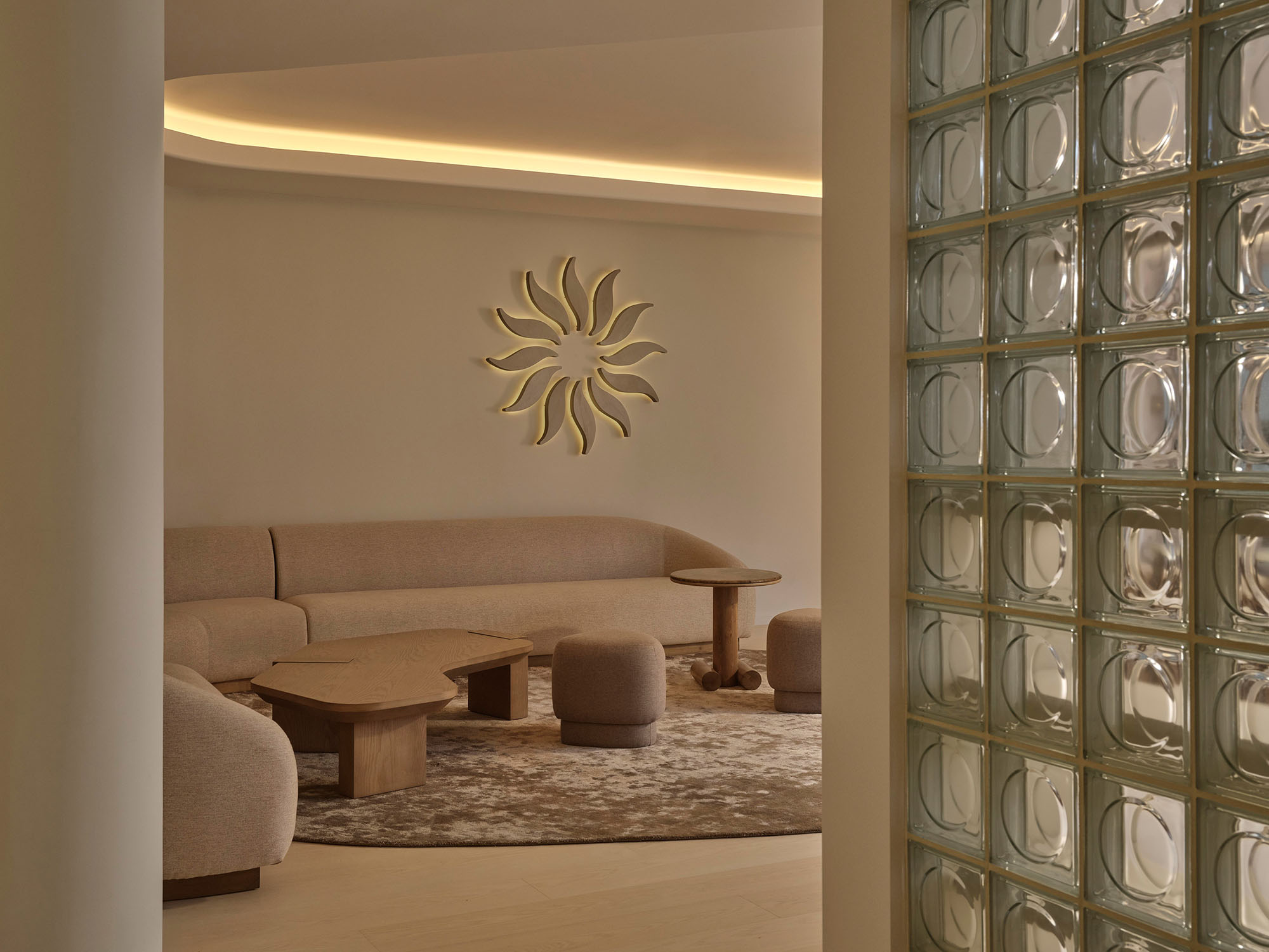 瑜伽工作室设计,瑜伽店设计,瑜伽工作室设计案例,瑜伽工作室设计方案,Simone Ferkul Projects,加拿大,多伦多,Solis Movement