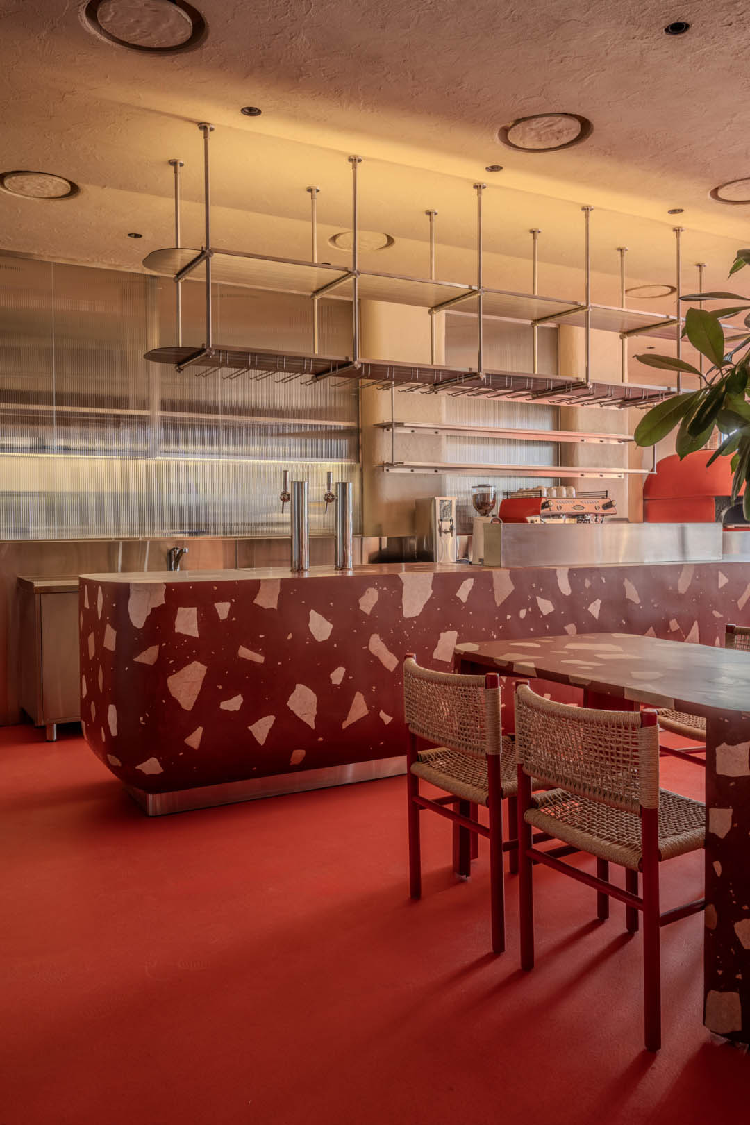 餐厅设计,餐酒吧设计,休闲餐厅设计,YOD Group,家庭餐厅设计,餐厅设计案例,乌克兰,意大利餐厅