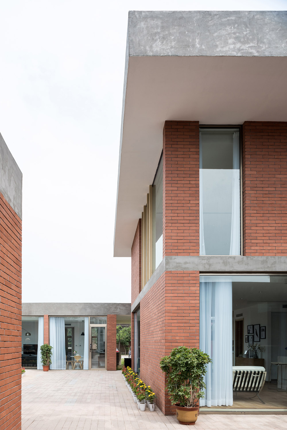 样板间设计,样板间设计案例,样板间设计方案,现代风格样板间,建筑立面改造,外立面改造,外立面设计,院落样板间,山西晋中田森新晋优品展示中心,山西晋中,WHY Atelier