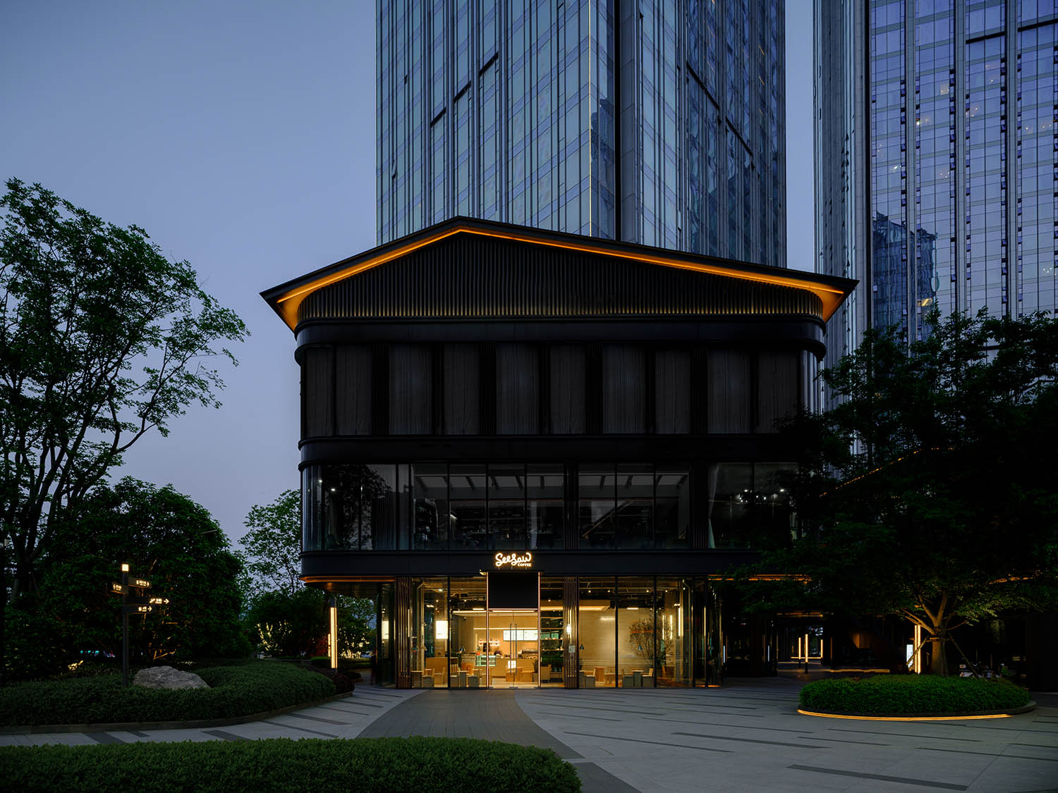 咖啡店设计,开放式咖啡店,松弛感咖啡店,商务中心咖啡店,咖啡店打卡,咖啡店装修,咖啡店设计案例,咖啡店设计方案,长沙达美Seesaw咖啡店:遗落在都市CBD里的一抹红土,长沙,紫宇宙设计