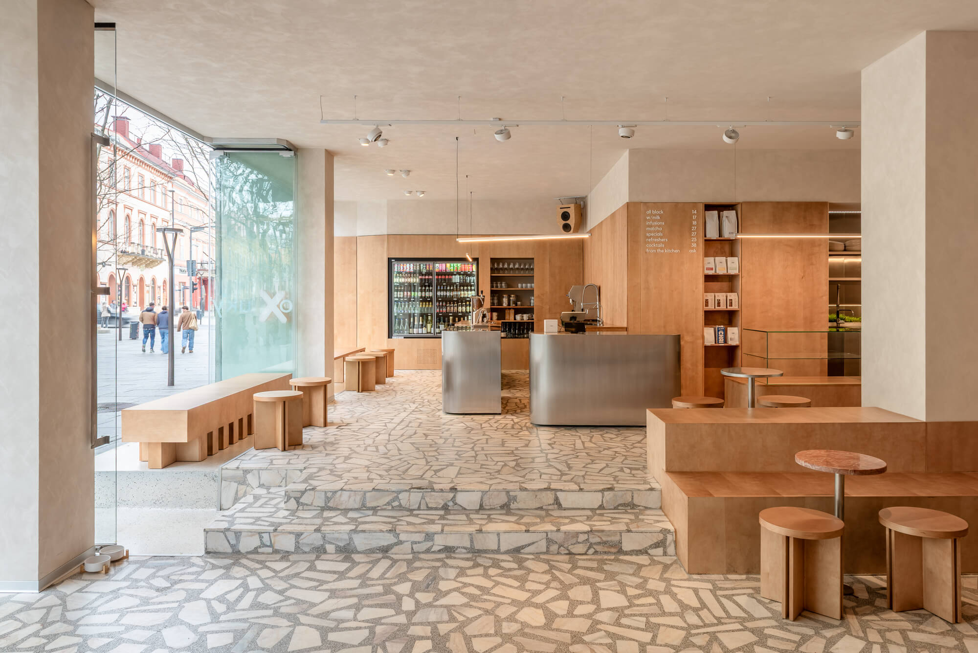 Maria Schunn,咖啡厅设计,休闲餐厅设计,ukyo X Café,餐厅设计,咖啡厅设计案例,酒吧设计,日咖夜酒