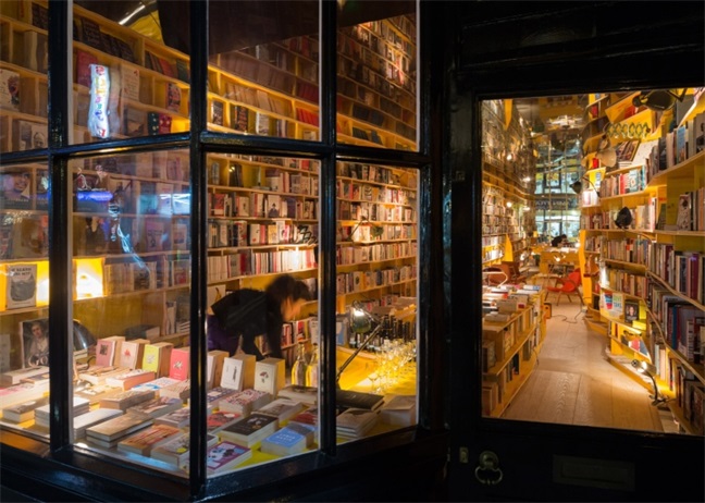 工业风格书店设计，LOFT风格书店设计