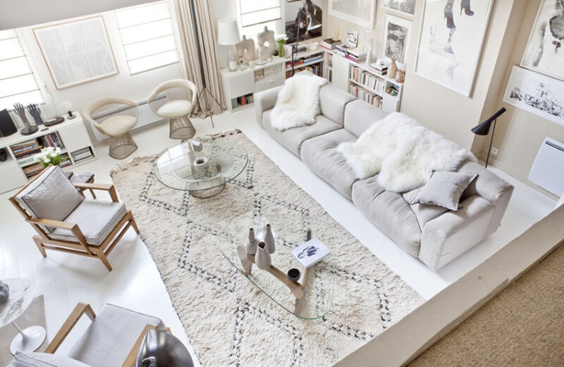 法国典雅浪漫的中性色公寓