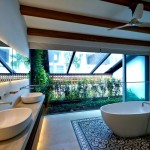 新加坡带螺旋楼梯的当代艺术住宅