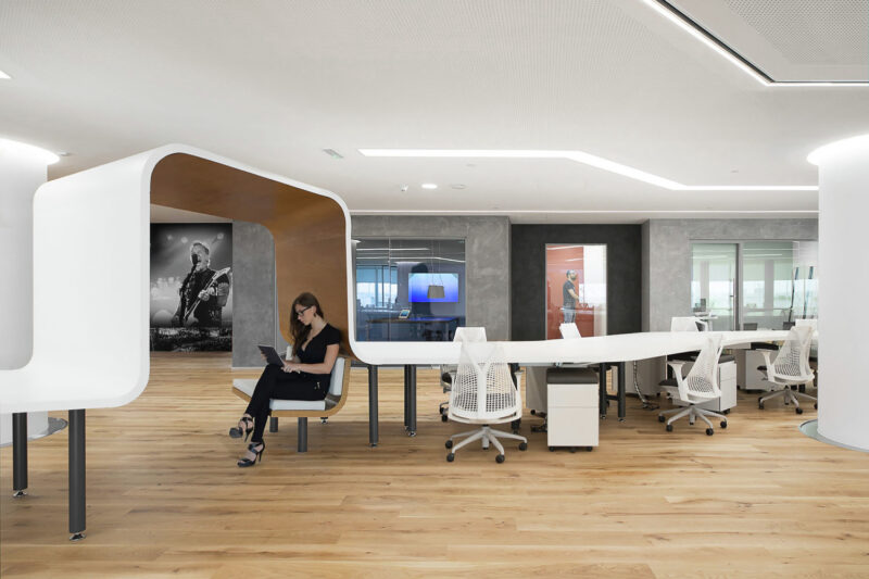 阿联酋FLASH Entertainment办公室