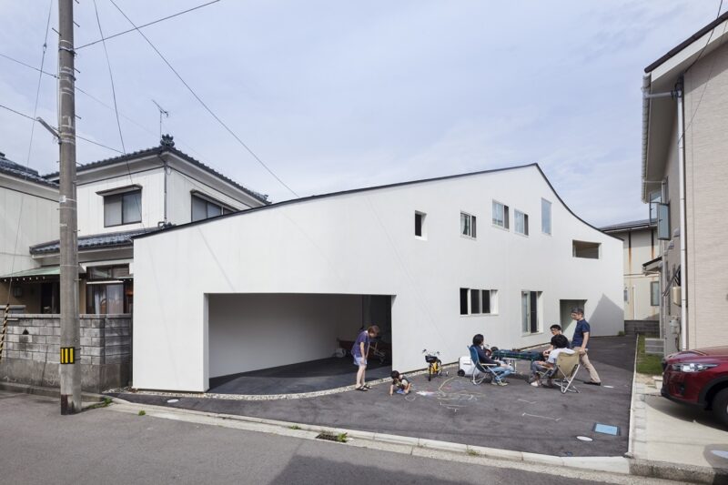 日本路边的房子