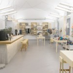 布达佩斯极简风服装店设计