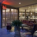 保有仓库特色，复古味的工作室。