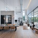 以色列柔和色彩下的创意时尚豪宅