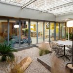 马德里电视制作公司舒适的办公室设计