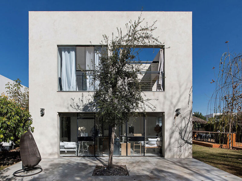 以色列挑高度假风私宅设计