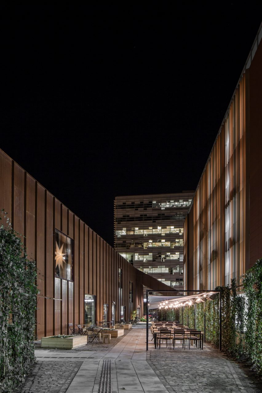 商业空间，建筑改造，仓库改造，食品市场设计，室内集市
