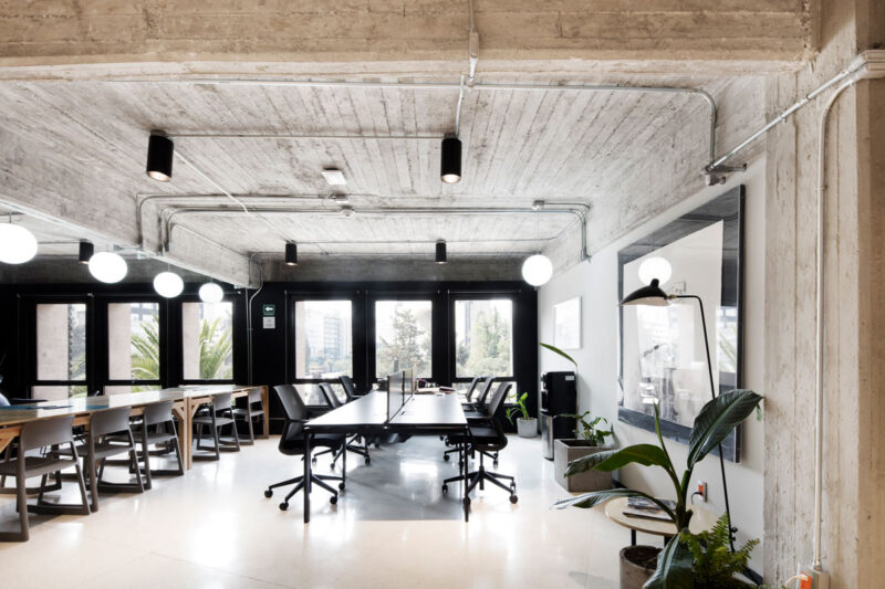 像在咖啡厅一般惬意—墨西哥工业风LOFT办公室设计