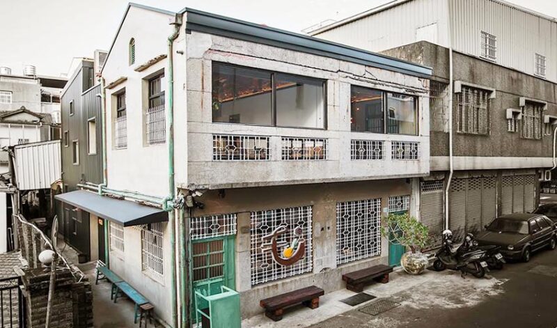 毛房葱柚锅—台南 60 年荒废老屋改造设计