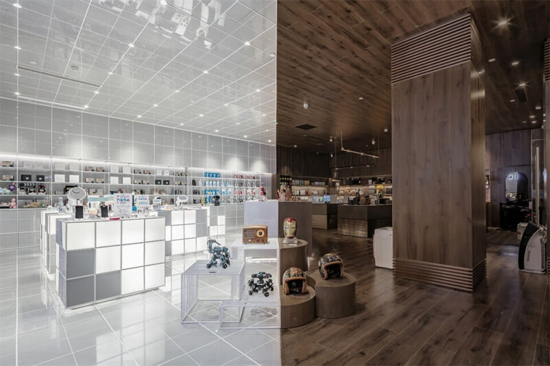 虚拟与现实的180度相遇—杭州奇客巴士黑科技集合店