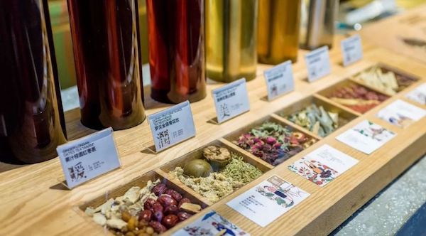商业空间，餐饮空间，王老吉实体店设计，茶饮店设计，极简中国风，1828王老吉全国首家现泡凉茶概念店