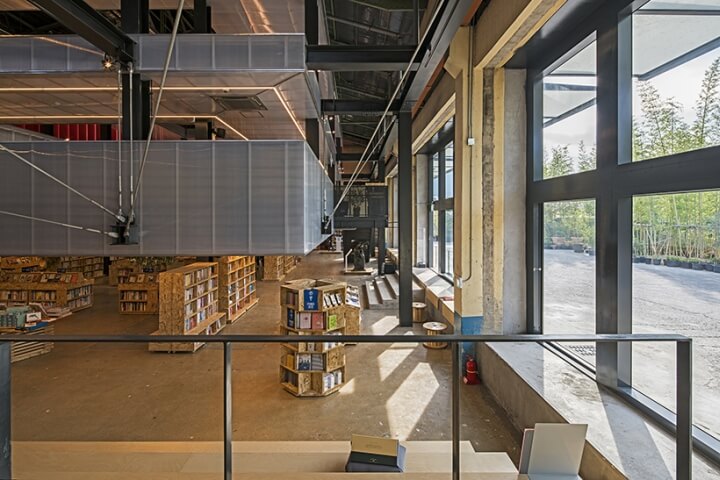 商业空间，书店设计，韩国书店设计，韩国YES24实体店