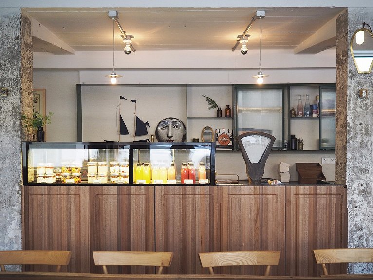 餐饮空间，建筑改造，酒吧咖啡厅设计，上海RAC Bar & Coffe，法式餐厅设计，保安亭改造咖啡厅，上海迈石建筑设计