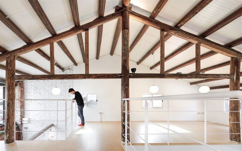 砌光之室，老屋重生之砖造老旅舍改造办公室设计