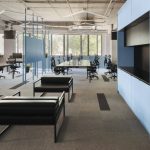 白罗斯明斯克PandaDoc简约色块工业风办公室设计