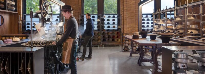 1915 年芝加哥消防场改建的制帽工坊—OPTIMO