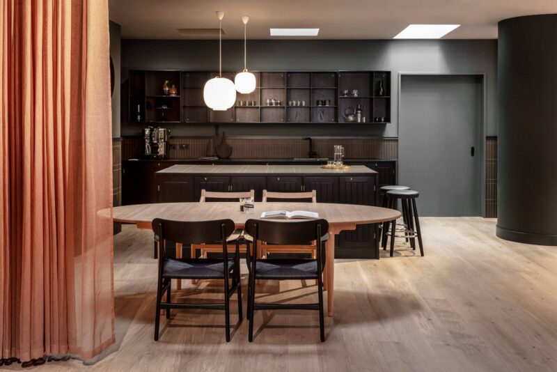 丹麦家具品牌Carl Hansen&Son伦敦展厅设计