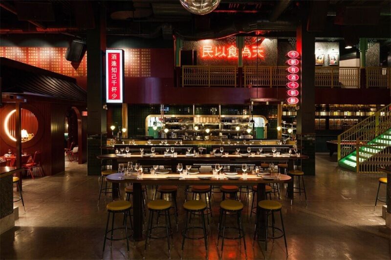 加拿大Miss Wong怀旧港风中式小酒馆设计