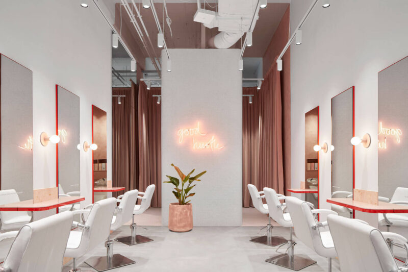 墨尔本CBD里的BLOW 美发沙龙