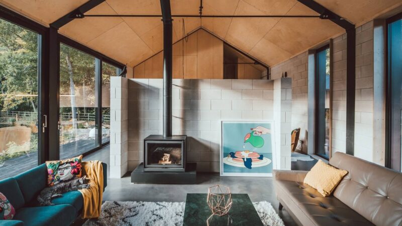 英国一对双胞胎兄弟自建优雅工业之家