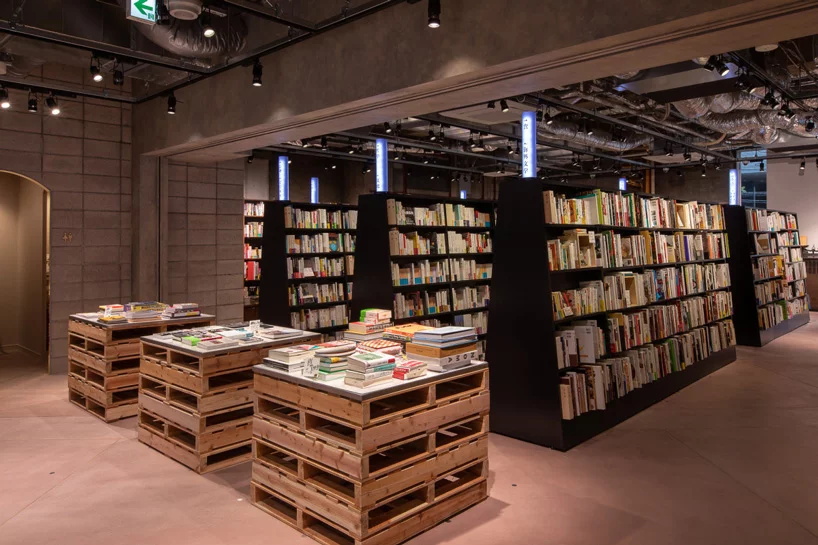东京书店设计，室内设计，商业空间，书店设计，bunkitsu书店