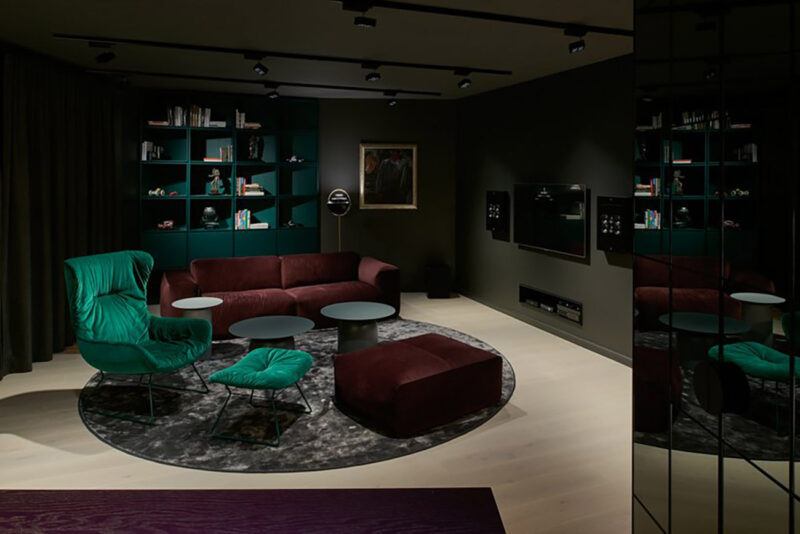 HEIMA | 立陶宛80平剧院氛围的单身公寓