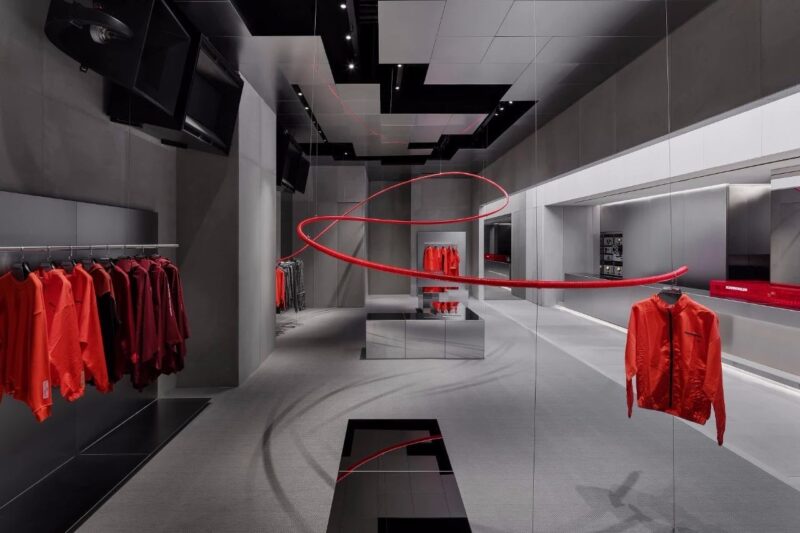 东仓建设 | 深圳服装品牌ROARINGWILD店