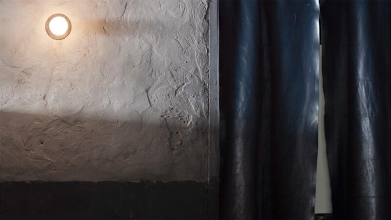 运用纯粹几何形状，LOCURA酒吧