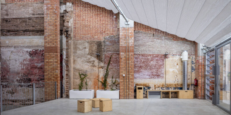 巴塞罗那Lleialtat Santsenca市政中心改造设计