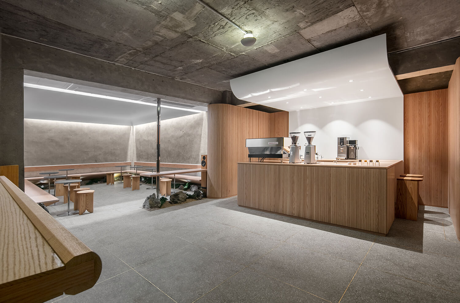 餐饮空间，咖啡厅，首尔，Labotory，极简风，建筑改造