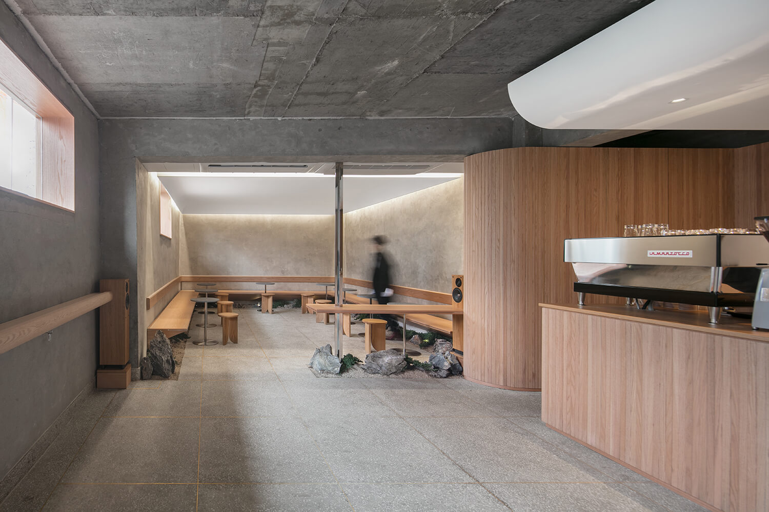 餐饮空间，咖啡厅，首尔，Labotory，极简风，建筑改造