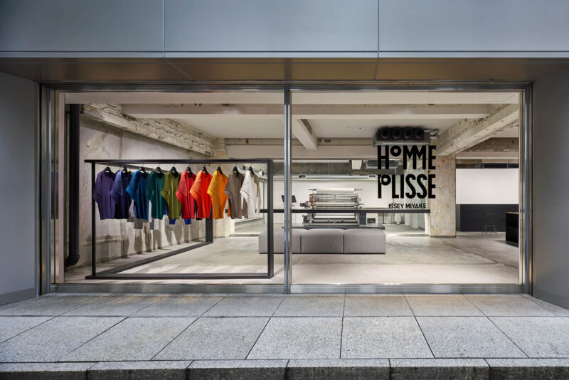 HOMME PLISSE ISSEY MIYAKE东京旗舰店