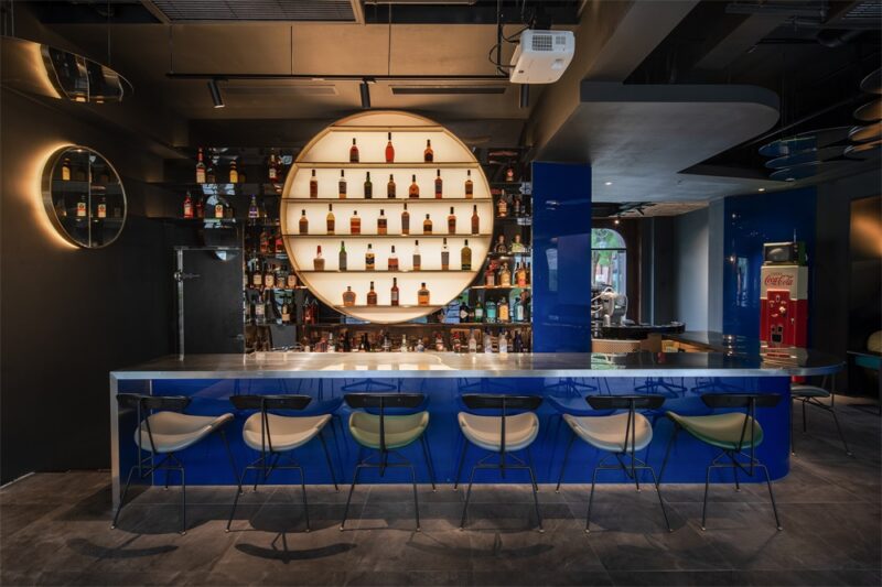 一持工作室 | 老上海油脂厂改造“倾月”酒吧