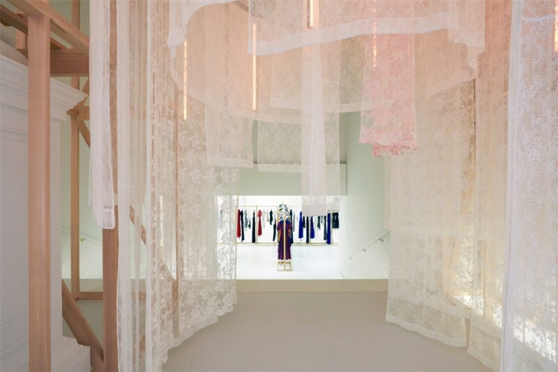 Storey Studio | 纽约Self-Portrait快闪店