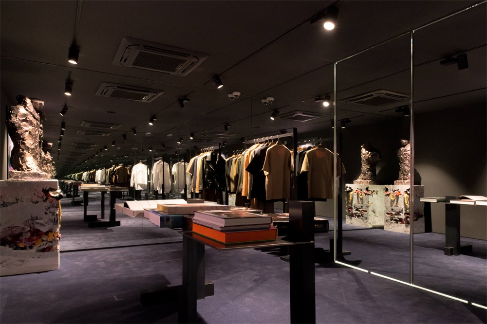 商业空间，国外零售空间设计，旗舰店，首尔，服装品牌旗舰店，项目投稿