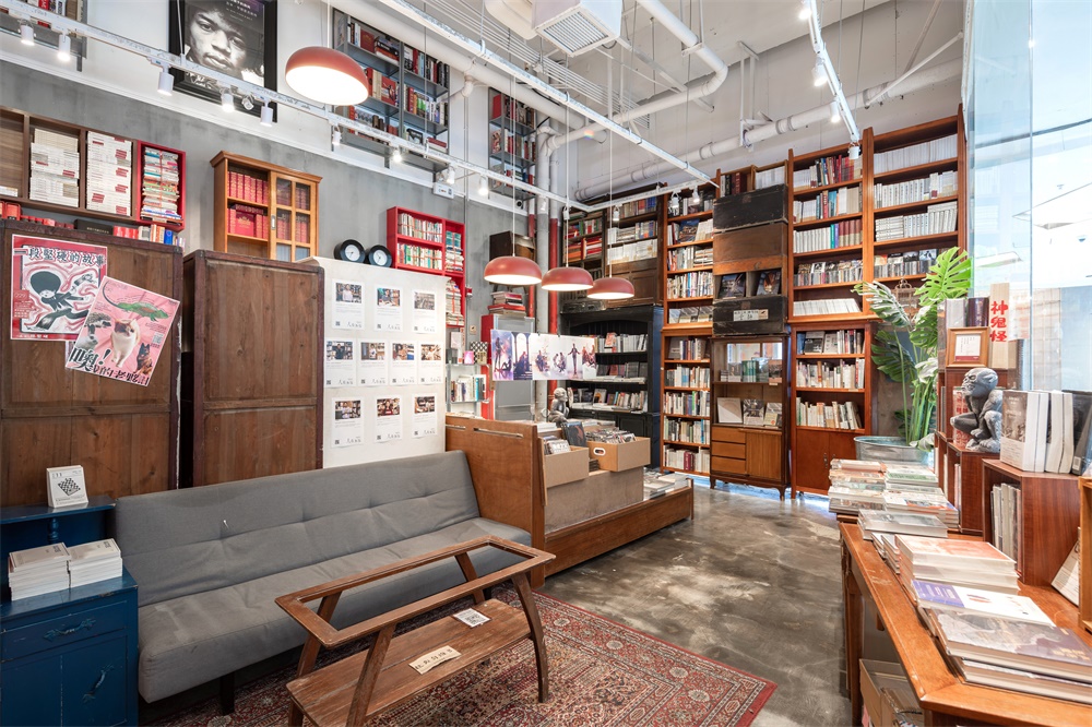 商业空间，广州独立书店，独立书店设计，书店设计，广州北京路，1200bookshop，负空间设计，项目投稿