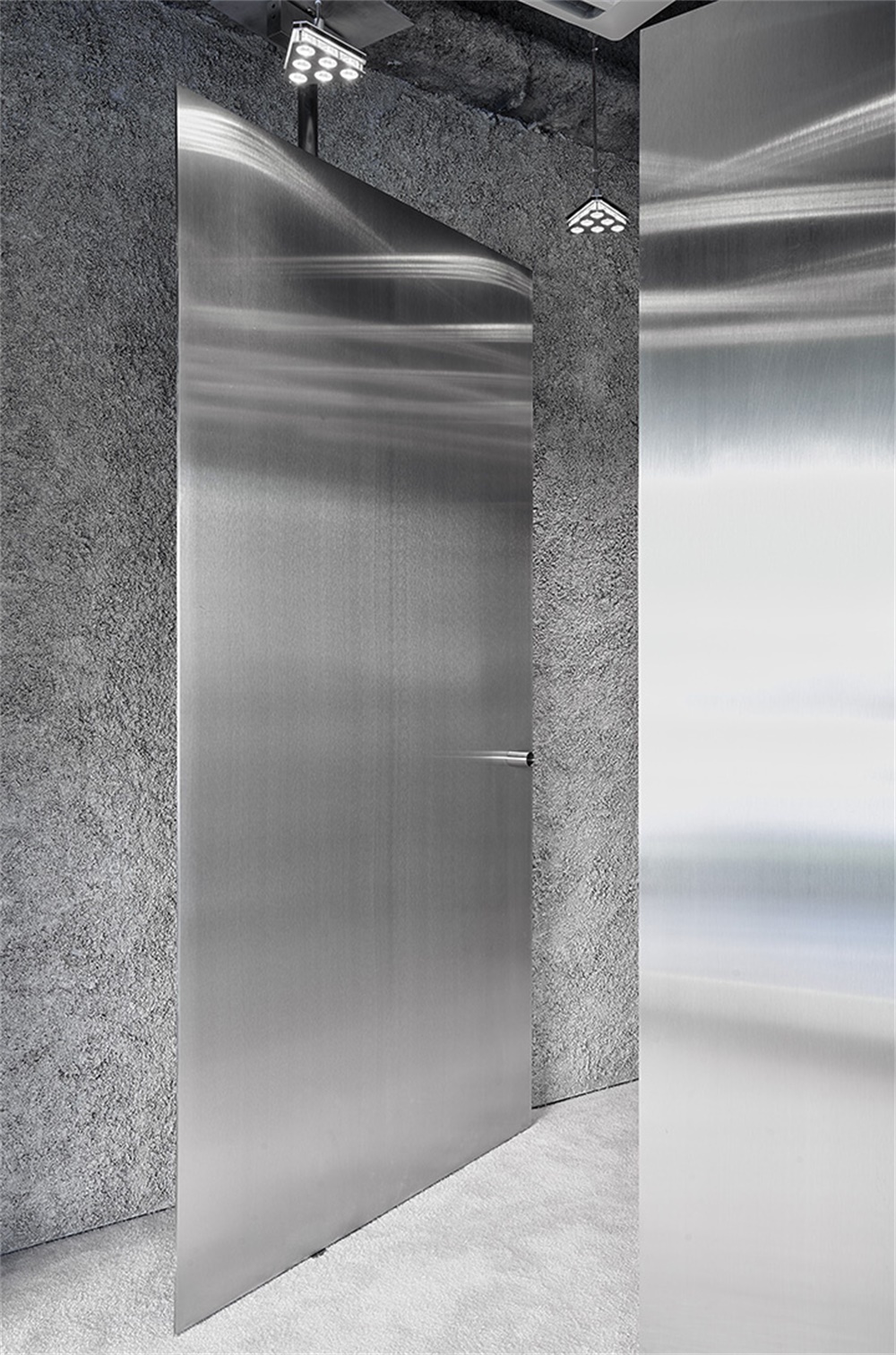 商业空间，零售空间，零售店设计，品牌店设计，名古屋，Acne Studios，服装店设计