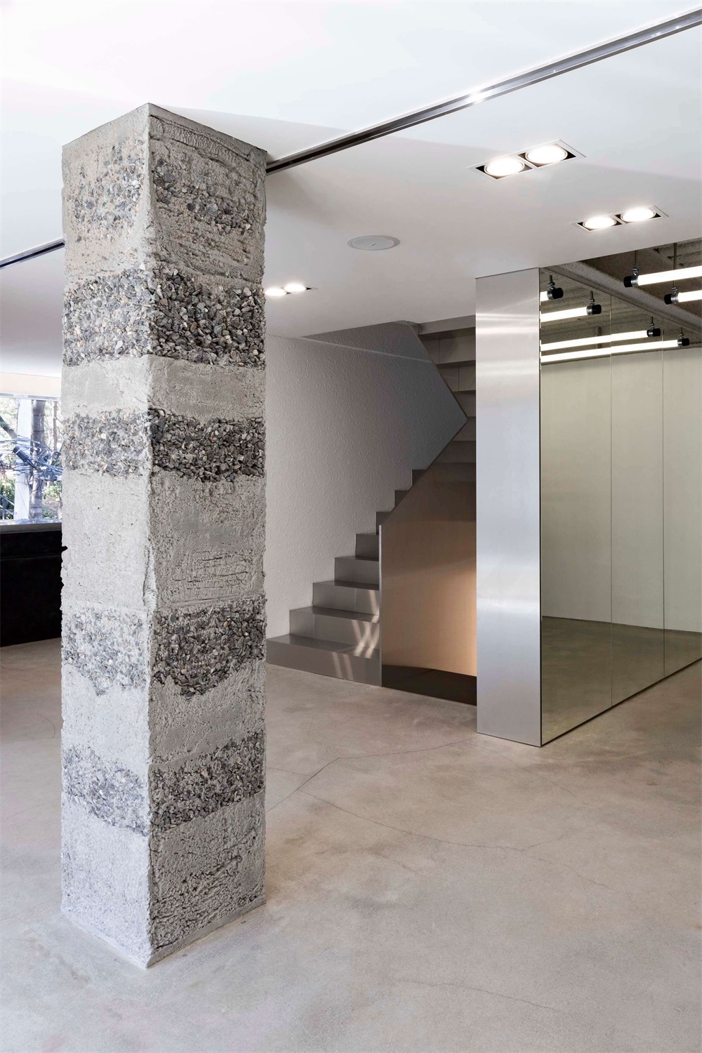 Creative Studio Unravel，商业空间，韩国设计团队，首尔，服装店设计，品牌店设计，零售店设计，商业零售，Andersson Bell