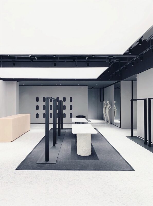 睿上形素丨设计师品牌MITHRIDATE深圳概念店