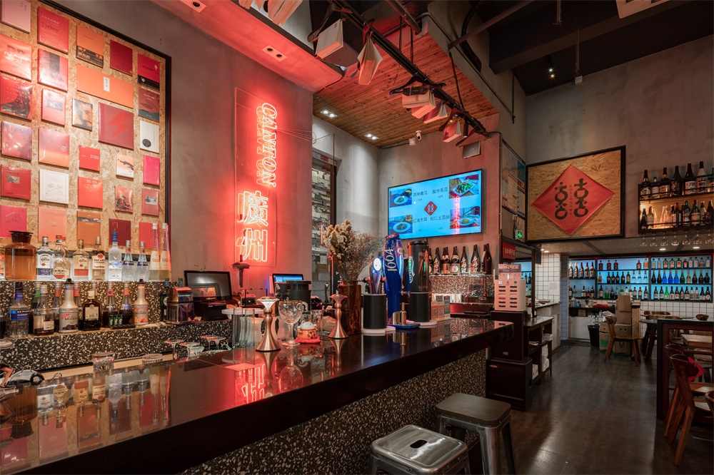 餐饮空间，水饺店设计，嬉皮士精神，广州，负空间设计，loft工业风，喜喜水饺，项目投稿