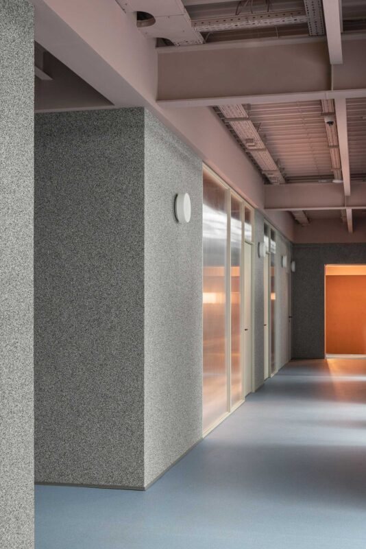 Artem Trigubchak | 乌克兰建筑材料公司办公室