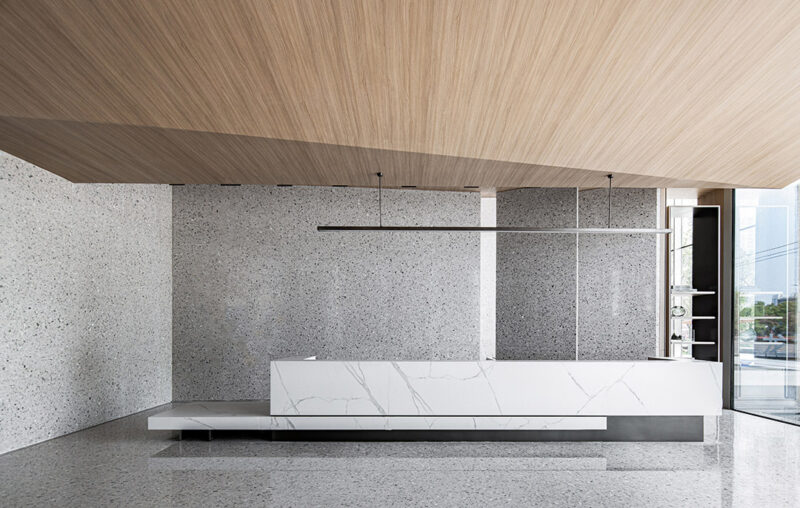 维几设计 | 湖州旭辉城售楼处-用水磨石打造极简空间