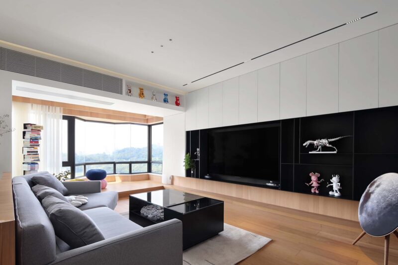 一点设计 I 广州171㎡麓湖边上的潮玩之家